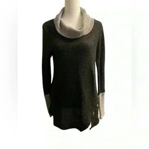 SHEIN Cowl Neck waffle pattern in black with cuffs & cowl neck in gray size MED